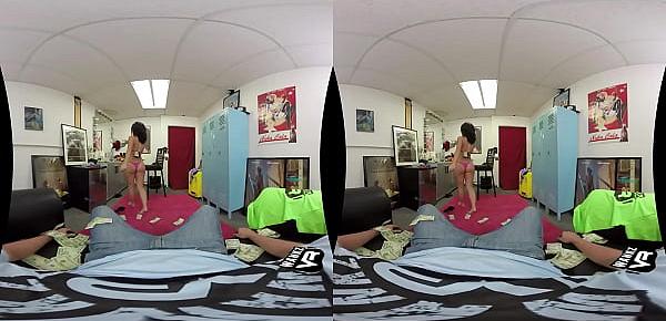  Fucking A Stripper Backstage (VR)